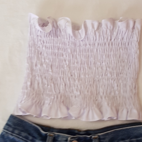 🦋SOLD🦋 OFF WHITE SMOCK CROP TOP - Picture 2 of 6